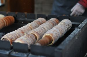 Un trdelník : spécialité praguoise